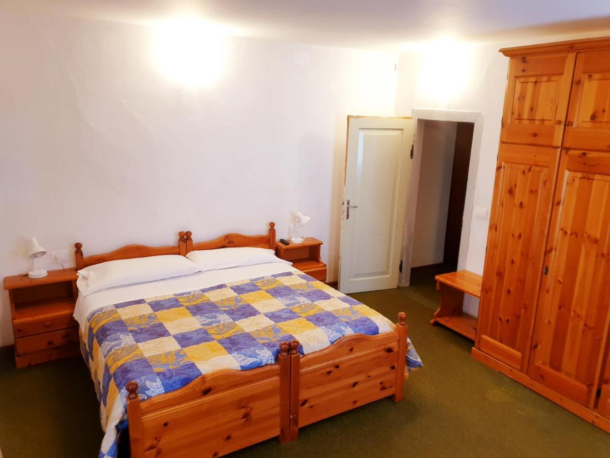 Albergo Trieste Lorenzago Di Cadore Exteriör bild